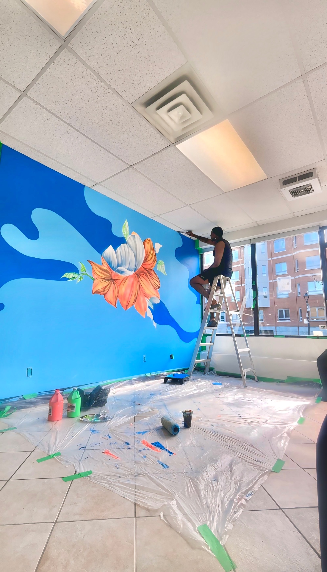 Physical environment: institutional space transformed through public art