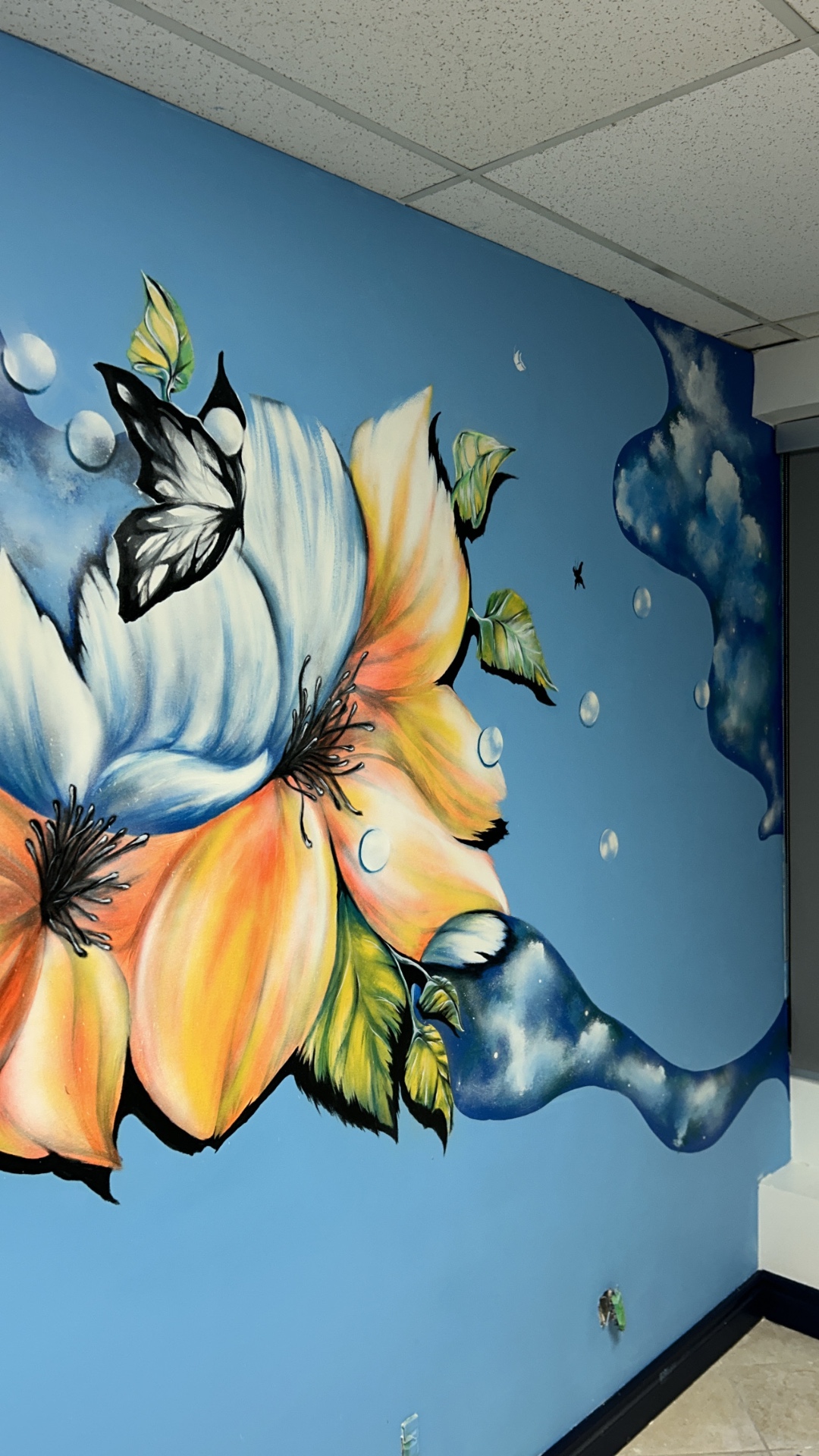 Detail · flower and butterfly